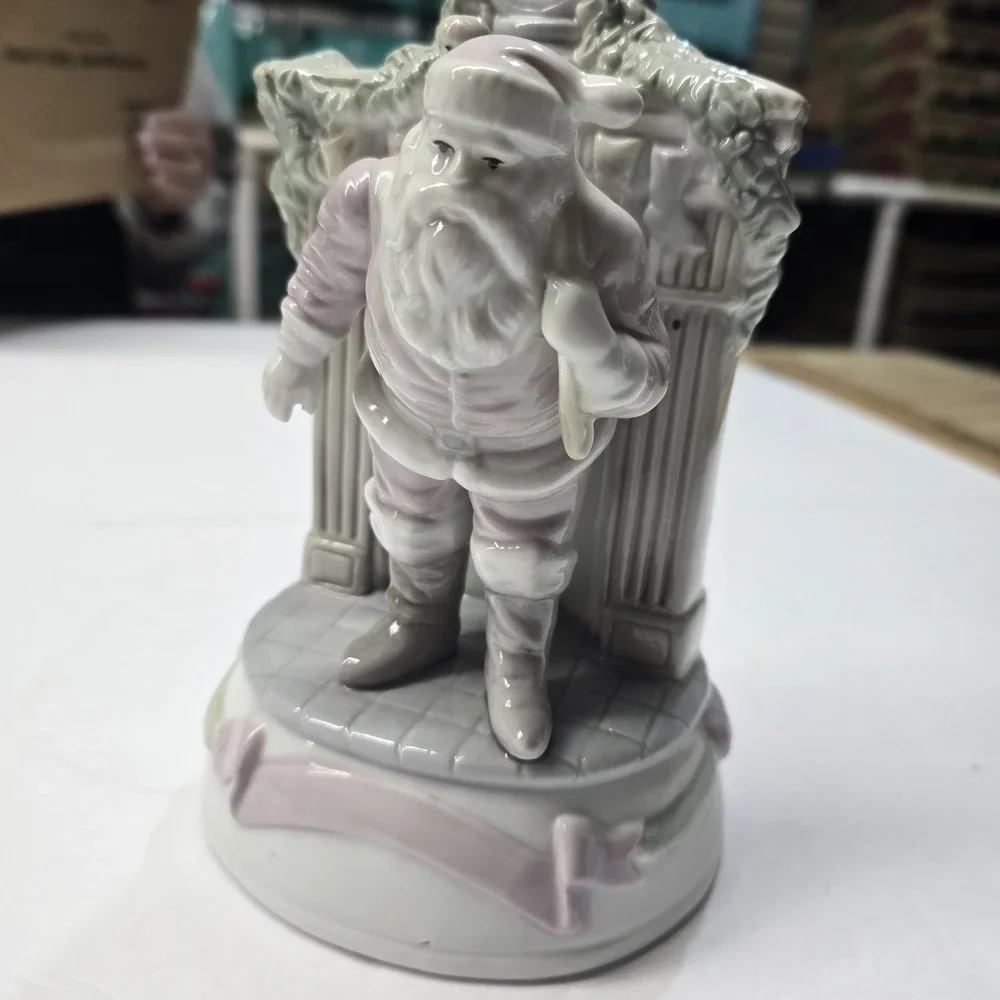 Vintage Pink Santa Porcelain Music Box Figurine Santa Claus Coming To Town *Slow